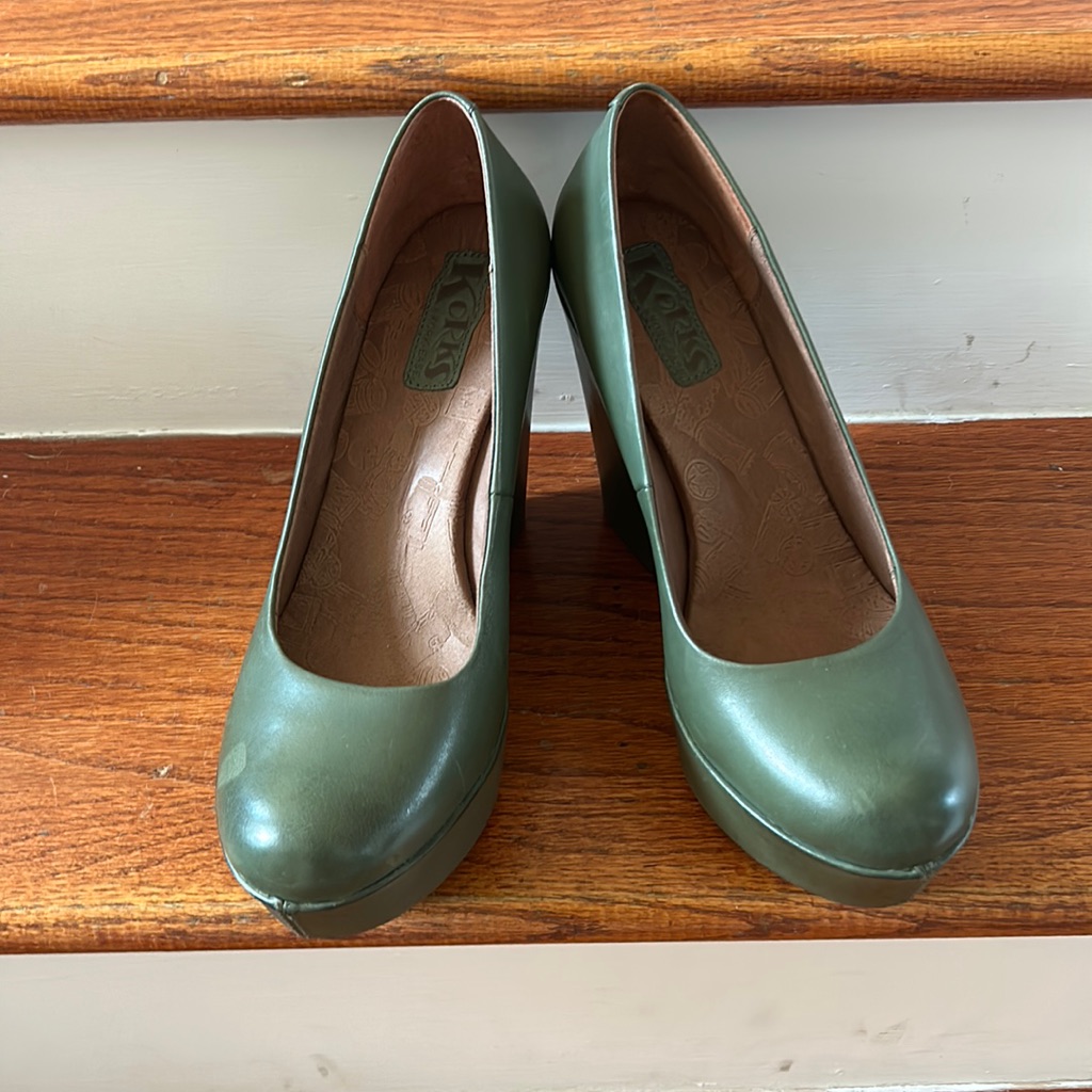 Korks Brand Size 11 Leather Brand New